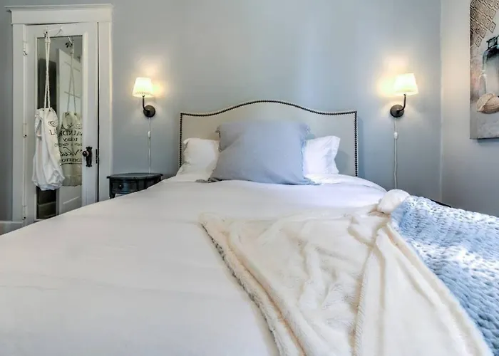 Elegant Colonial With Lovely Details And Character