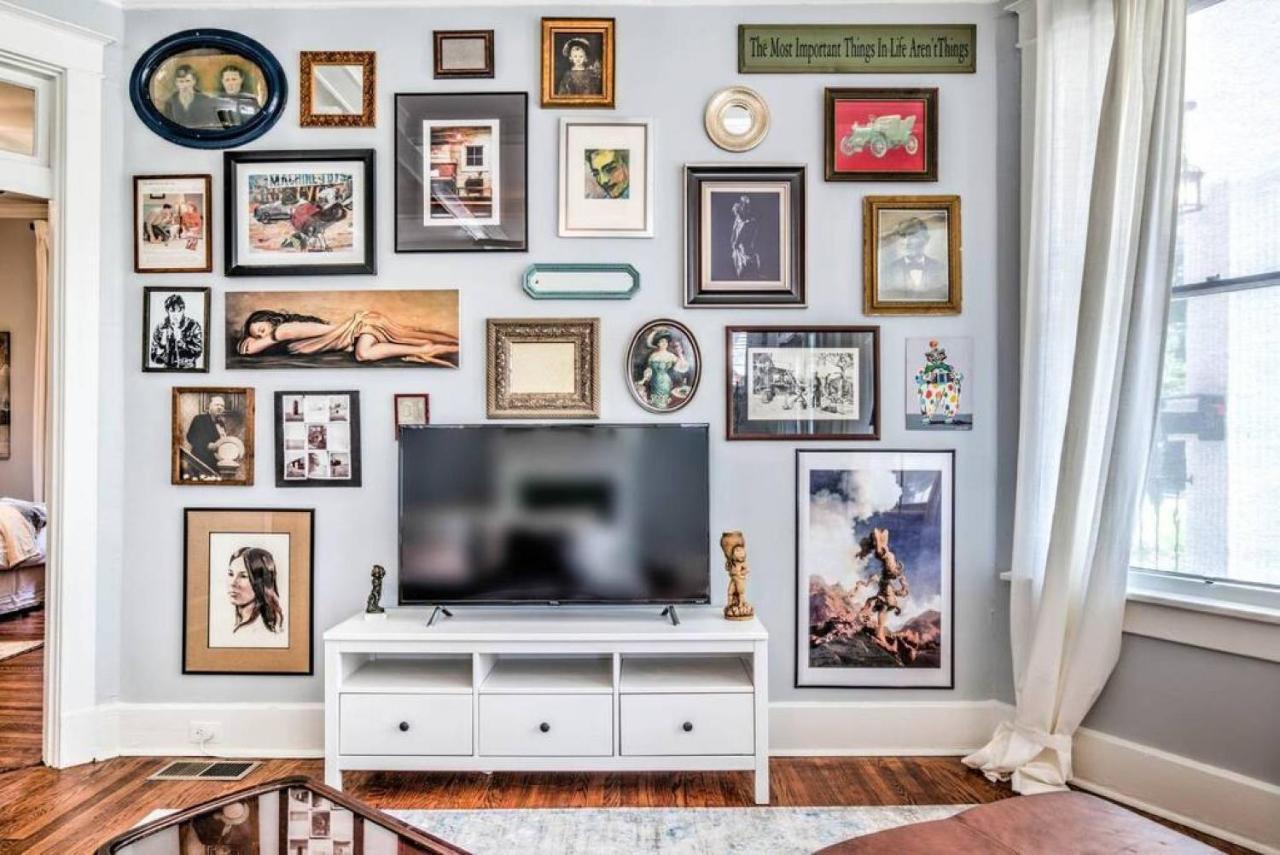 Elegant Colonial With Lovely Details And Character Appartement Memphis